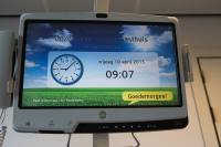 Keizersnede Amsterdam-5 De klok en datum in het OLVG op de verloskamer